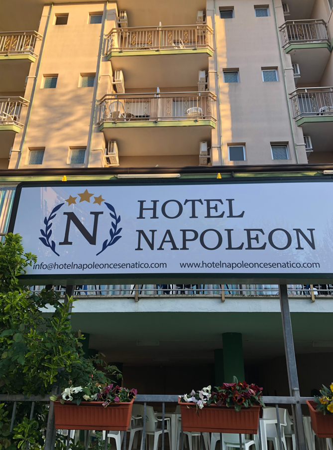 Hotel Napoleon チェゼナーティコ エクステリア 写真