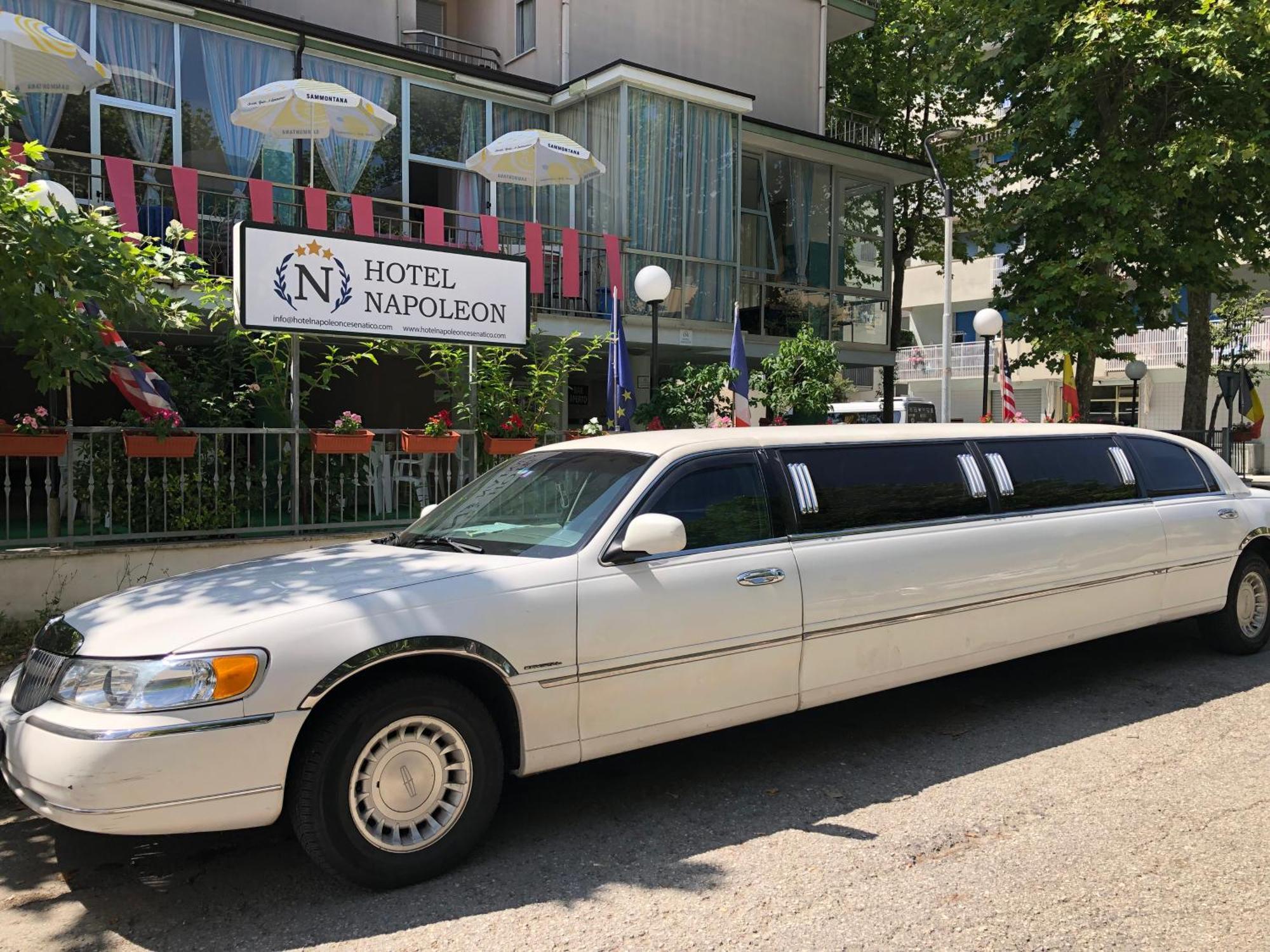 Hotel Napoleon チェゼナーティコ エクステリア 写真